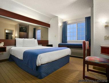 6-olathe, Ks Hotel