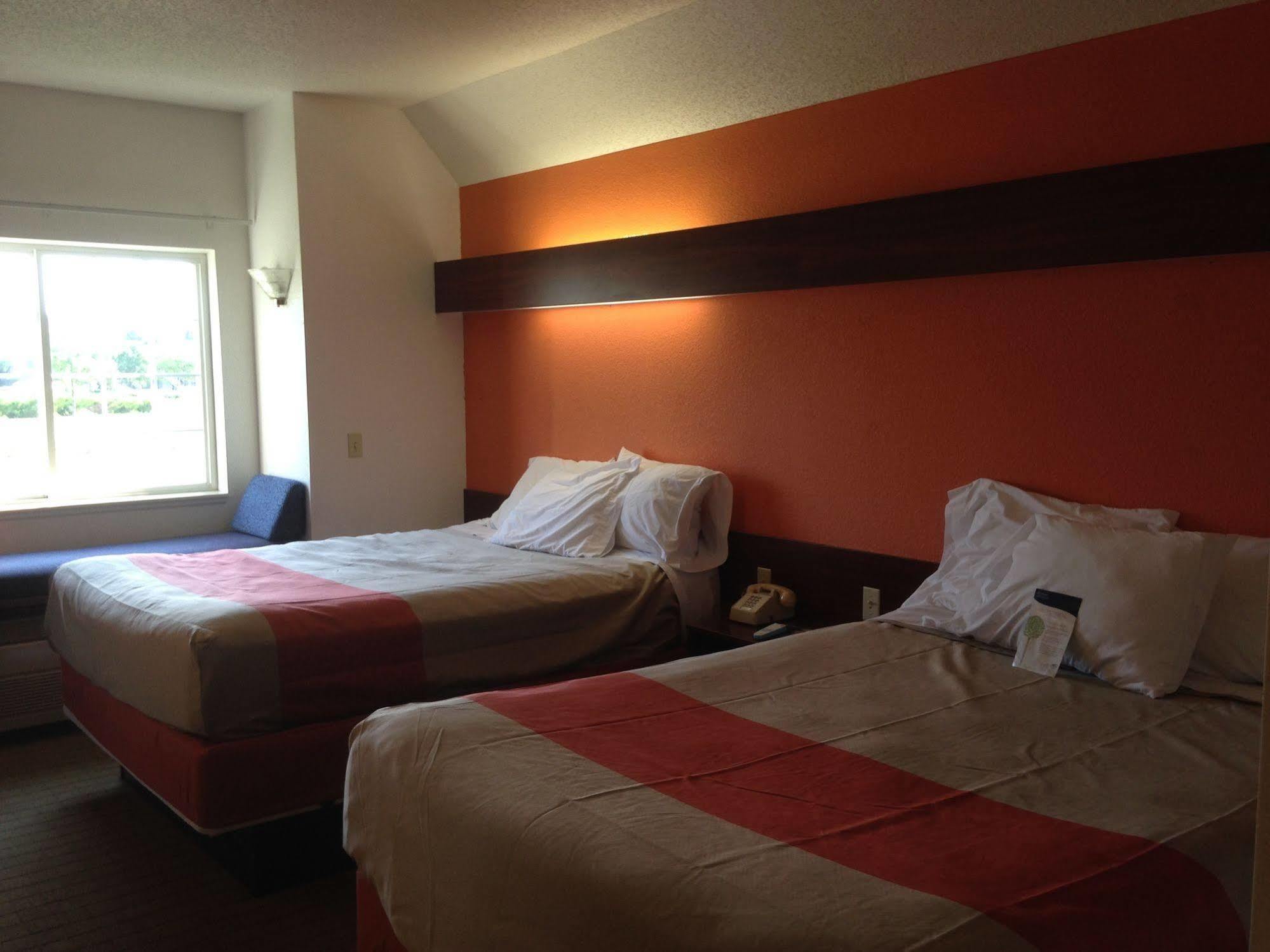 6-olathe, Ks Hotel 2*