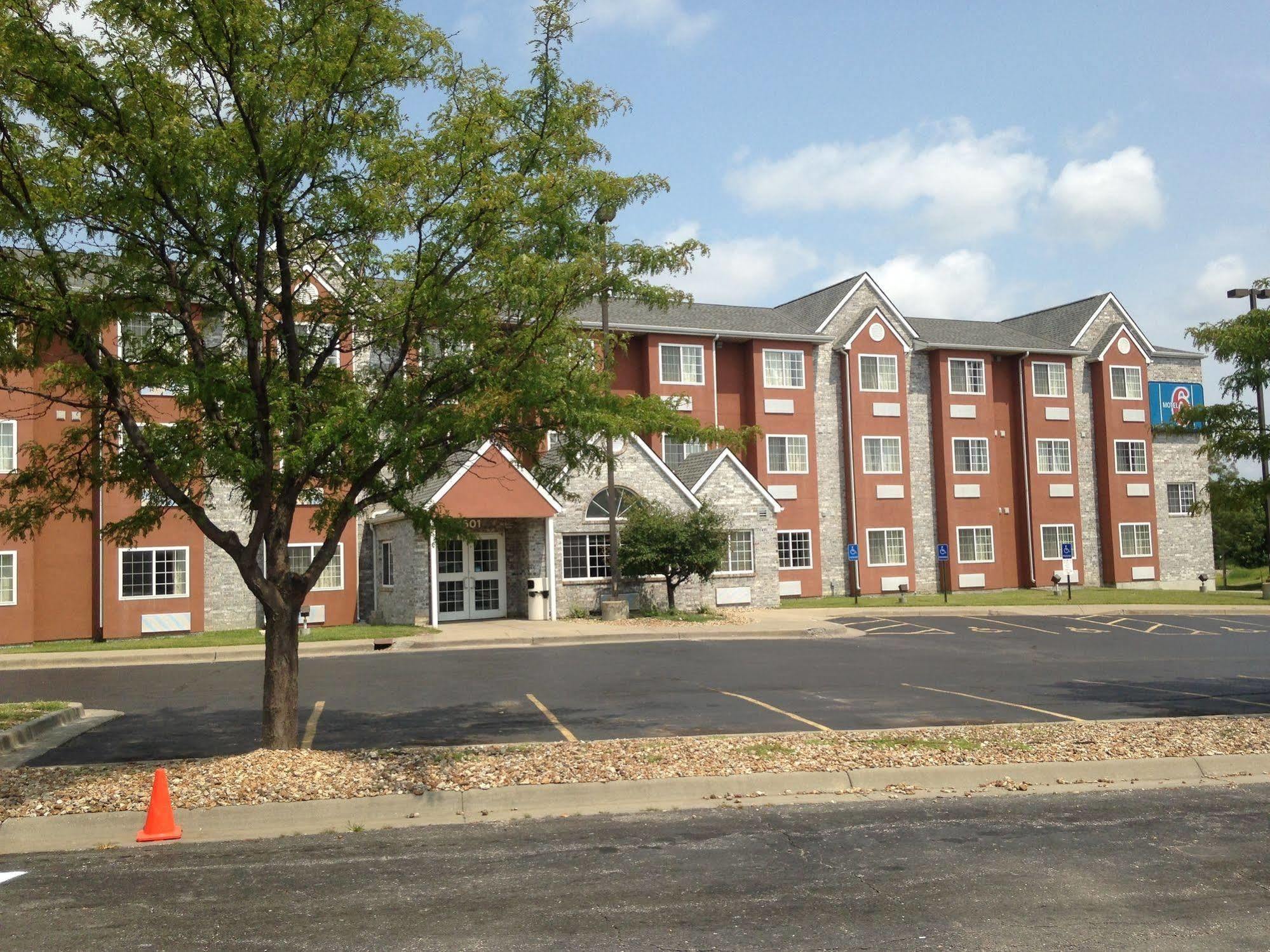 6-olathe, Ks Hotel 2*
